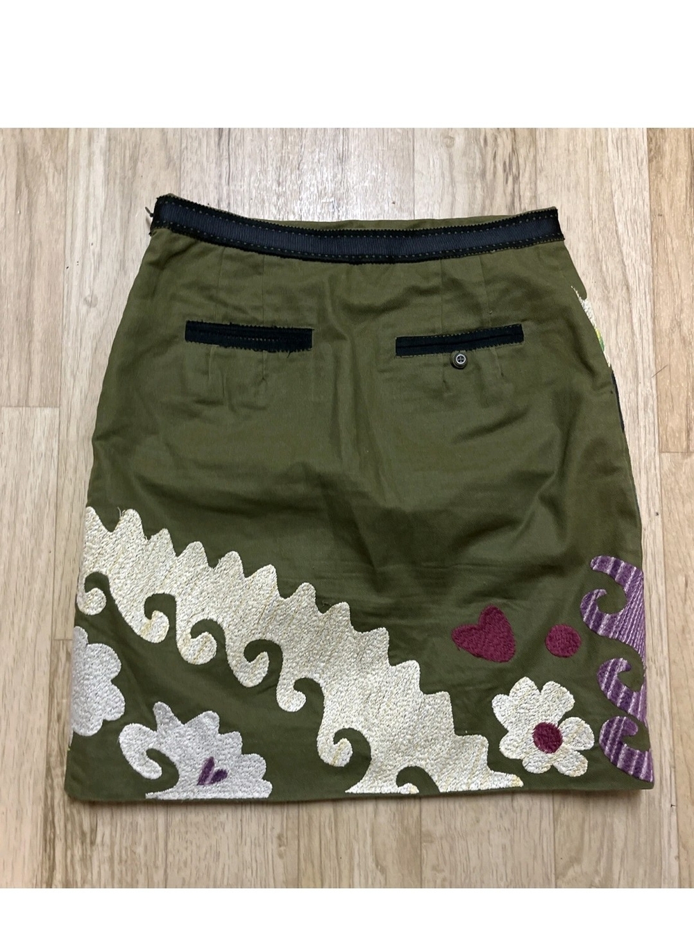 Anthropologie By Vanessa Virginia Olive Green Embroidered Floral Pencil Skirt - Picture 2 of 9